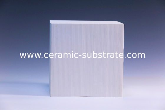 acheter Substrat en céramique de convertisseur catalytique de nid d'abeilles pour l'automobile online manufacture